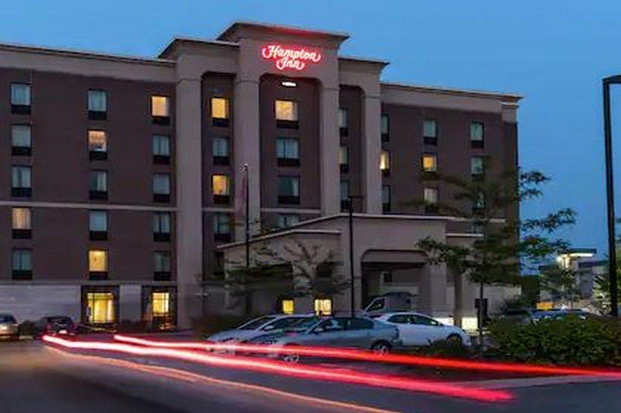 Hampton Inn By Hilton Ottawa Airport Exterior photo