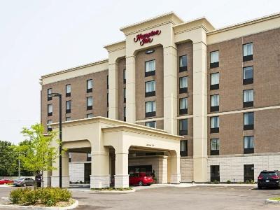 Hampton Inn By Hilton Ottawa Airport Exterior photo